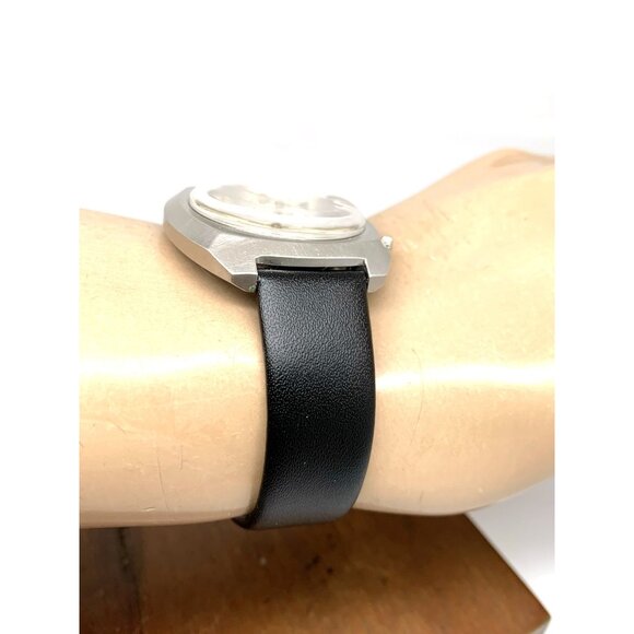 Bulova Accutron Men's Watch Vintage 1971 Quartz Silver Dial Black Leather Band - Picture 11 of 13